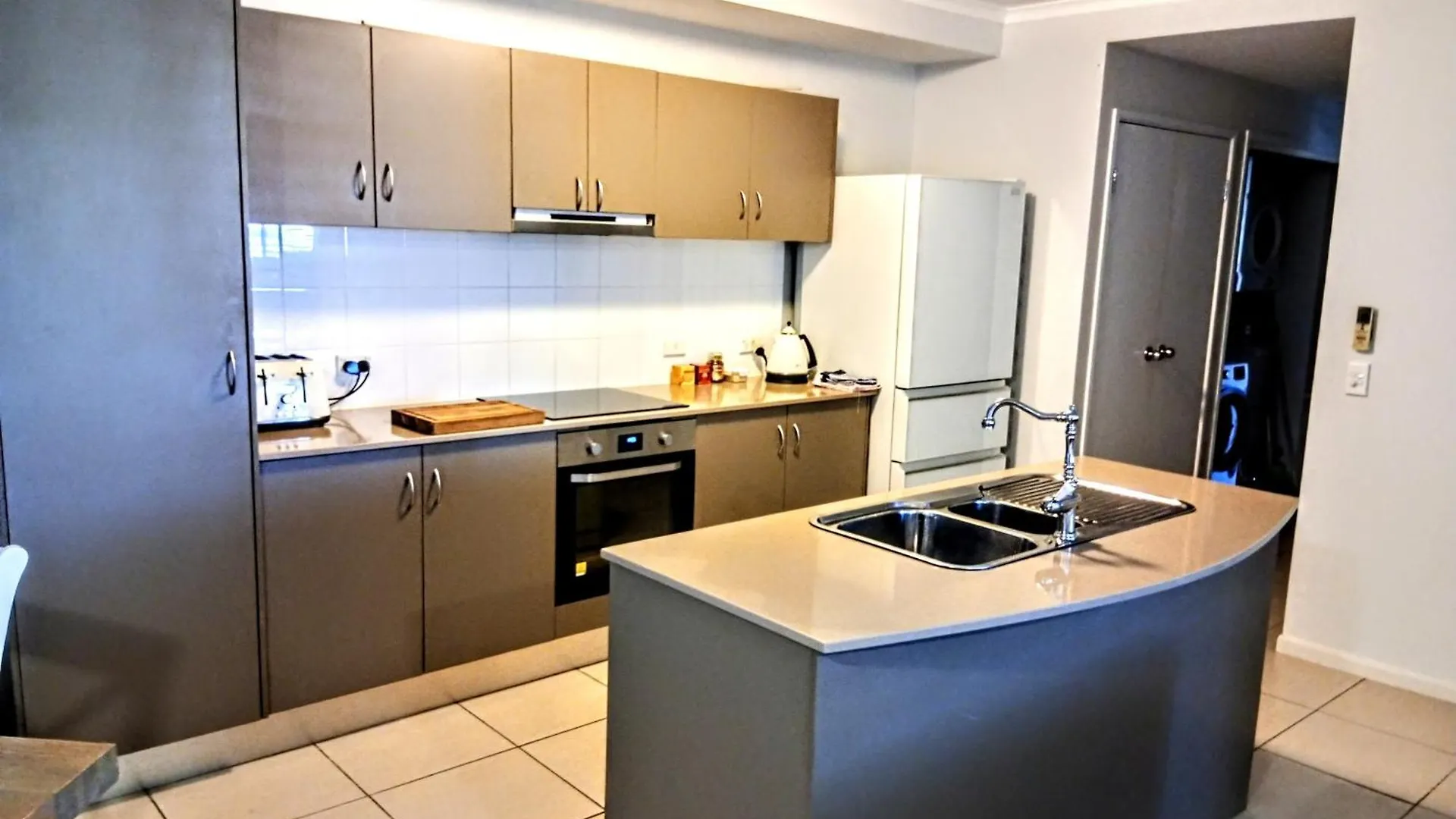 Cairns Edge Apartments Tennis Hockey Tobruk Pool A Walk Away 오스트레일리아
